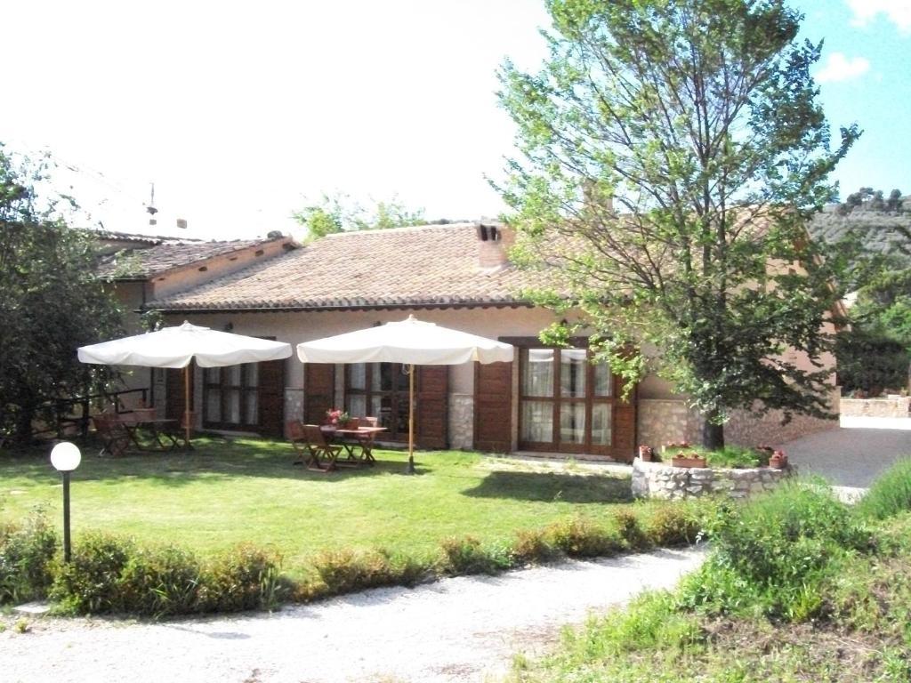 Agriturismo Il Casalino 스폴레토 외부 사진