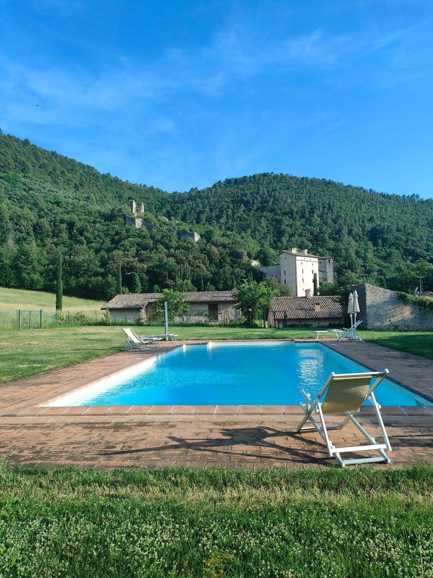 Agriturismo Il Casalino 스폴레토 외부 사진