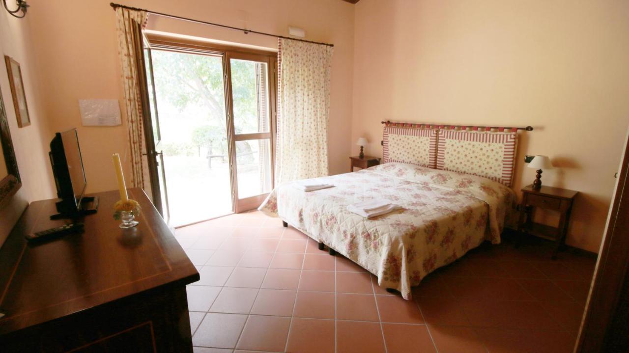 Agriturismo Il Casalino 스폴레토 외부 사진